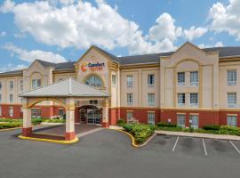 Comfort Suites Newark - Harrison, hotel v destinaci Newark