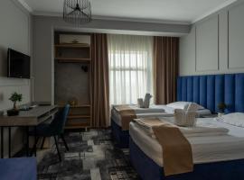 Hotel PASO、クルジュ・ナポカのゴルフ場併設ホテル