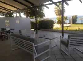Kalypso relaxing shelter, hotel with parking in Arkitsa