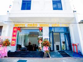 Viesnīca pie pludmales Châu Ngọc Viên Hotel - Biển Mỹ Khê - Quảng Ngãi pilsētā Kuanngaja
