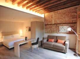 San Lorenzo Suites, hotel en San Lorenzo de El Escorial