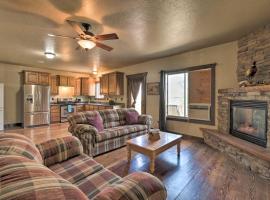 Well-Appointed Sterling Casita with Full Kitchen!, vacation home in Sterling