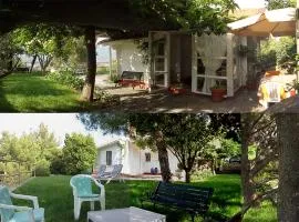 Deliziosa casetta con dehor e giardino immersa nel verde Ligure