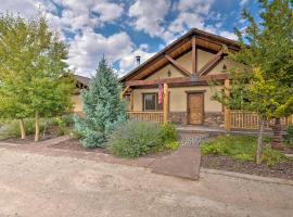 Secluded Sterling Abode Near Palisade State Park!, casa a Sterling