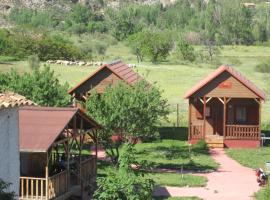 Las Casas de la Vega, hotell i Enguídanos