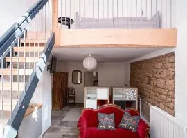 Moderne Wohnung mit Studio in Bauernhausscheune am See