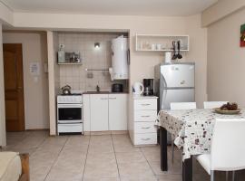 DEPARTAMENTO CON EXCELENTE UBICACIÓN, khách sạn sang trọng ở San Carlos de Bariloche