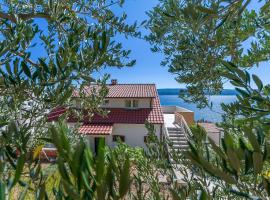 Apartments Dragana, hotel di Lokva Rogoznica