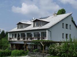 rekreační areál Na Trojáku, hotel v Rajnochovicích