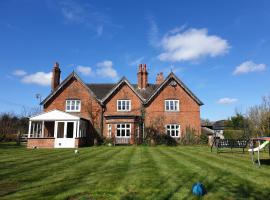 Church Farm Accommodation, hotel cerca de Centro Nacional de Exposiciones (NEC), Bickenhill