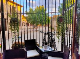 Hotel Rural Luna Llena, pet-friendly hotel in Torremocha de Jarama