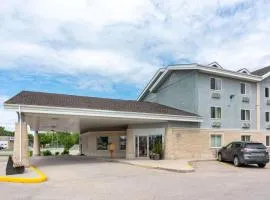 Super 8 by Wyndham Winnipeg West