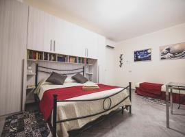 ART & BOOKS bed and breakfast, holiday rental sa Mantova