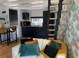 Tiny House Experience Oud Beijerland, hotel pet friendly a Oud-Beijerland