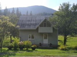 Хатина на Порташі, Hotel in Tatariw