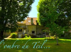 A L'OMBRE DU TEIL, bed & breakfast σε Bouville