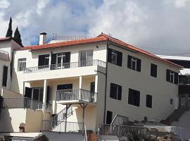 Villa SCIROCCO Madeira - Ocean View, hotel u gradu 'Machico'