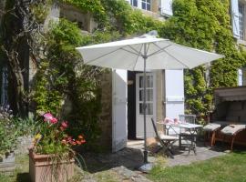 l'Empereur - La Maïsou, Hotel in Sérignac