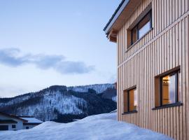 Kalnu kotedža Tamanegi House luxury 4 bedroom Ski Chalet pilsētā Nodzavaonsena
