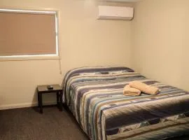 Ivanhoe Hotel Motel