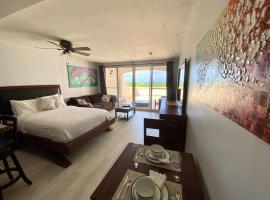 La Vista Azul Resort - Studio, hotel with pools in Turtle Cove