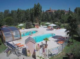 Le Hameau des Genets, camping resort en Montlaur