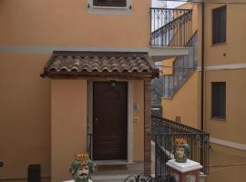 Casa Vacanza Cundari, self-catering accommodation in Castelmola