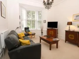 2B Cavendish Villas