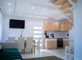 Günter Vendégház-Hajdúnánás, hotel em Hajdúnánás