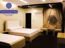 Hotel Visit Inn Executive, Johar Town, Lahore, hótel á þessu svæði