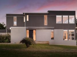 Waikiki Dream, ξενοδοχείο σε Smiths Beach