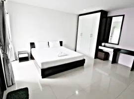 Hua Hin Irooms