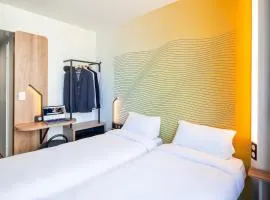 B&B HOTEL Massy Gare TGV