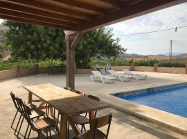 Casa rural Los Caballos Finca Los Pelaeros Alora Caminito del Rey, lantligt boende i Alora