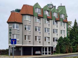 Zum Grünen Turm, hotel em Hohen Neuendorf