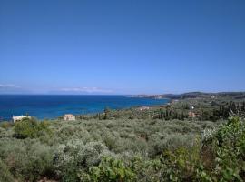 Aggeliki House 3, hotel u gradu 'Kómboi'