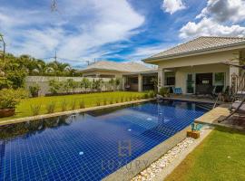 Cozy Modern 3 Bedroom Pool Villa L70, alojamento para férias em Hua Hin