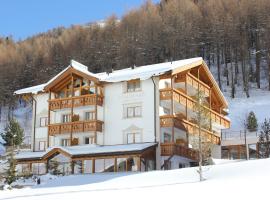 Waldpark Hotel Garni, guest house in Samnaun