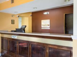 Econo Lodge Inn & Suites I-65, hotel in Brooks