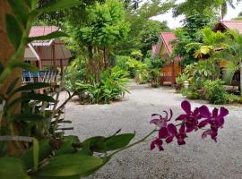 เรือนไทยรีสอร์ท, Hotel in Prachuap Khiri Khan