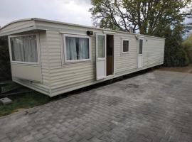 4U Pokój w domku holenderskim Rooms in Tinyhouse, готель у Зґожелці