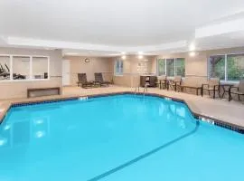 Holiday Inn Express Hotel & Suites Hampton South-Seabrook by IHG