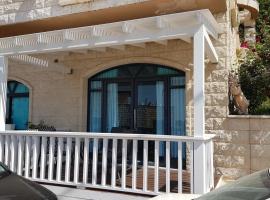 Hermon Accommodation, hotel em Majdal Shams