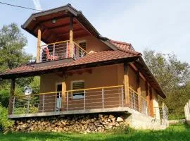 Vikendica Pored Drine