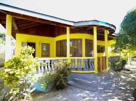 R&V VILLA, vacation rental in Negril
