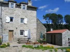 Holiday cottage in Lozre in a pretty corner of Margeride