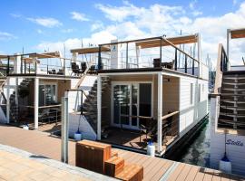 Floating House Sea Queen, hotel Portorožban