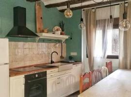 PERIQUiNA CASA RURAL CON ENCANTO, allotjament vacacional a Munébrega