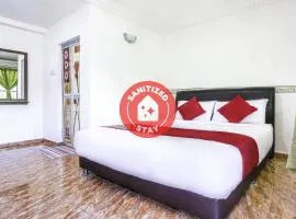 D' Anjung Inn