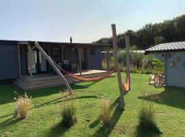 Luxe All season Chalet De Goudenregen, hotell i Balkbrug